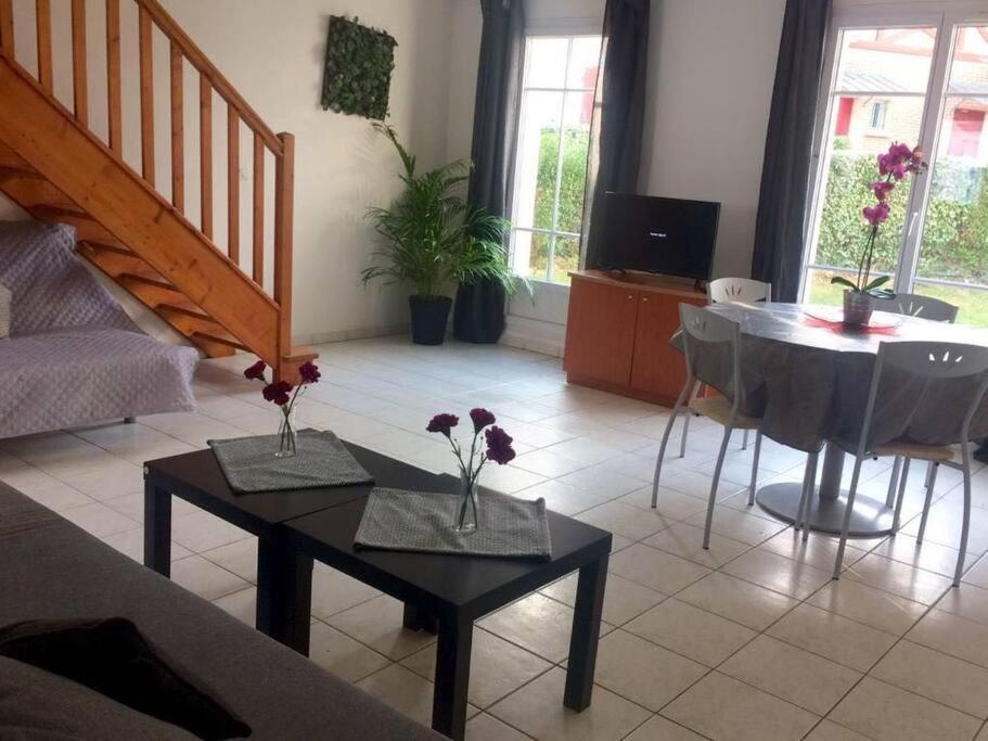 Le Dortoir Villa Magny-le-Hongre Kültér fotó